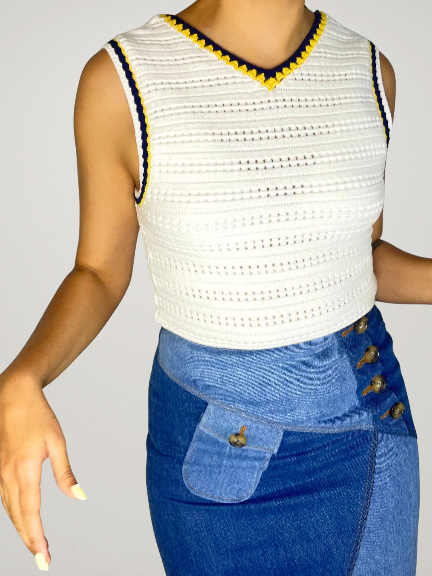 KNITTED TOP