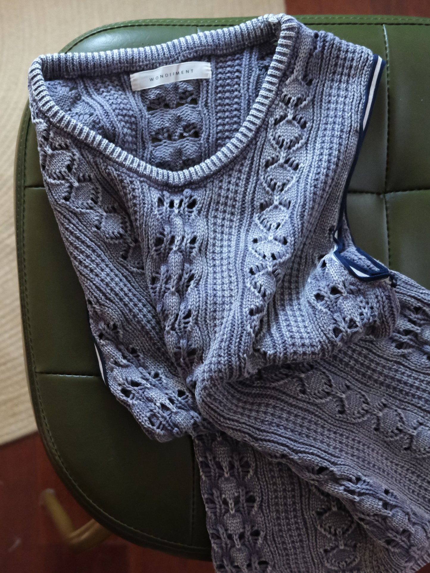 WASHED OUT LOOK KNITTED TOP